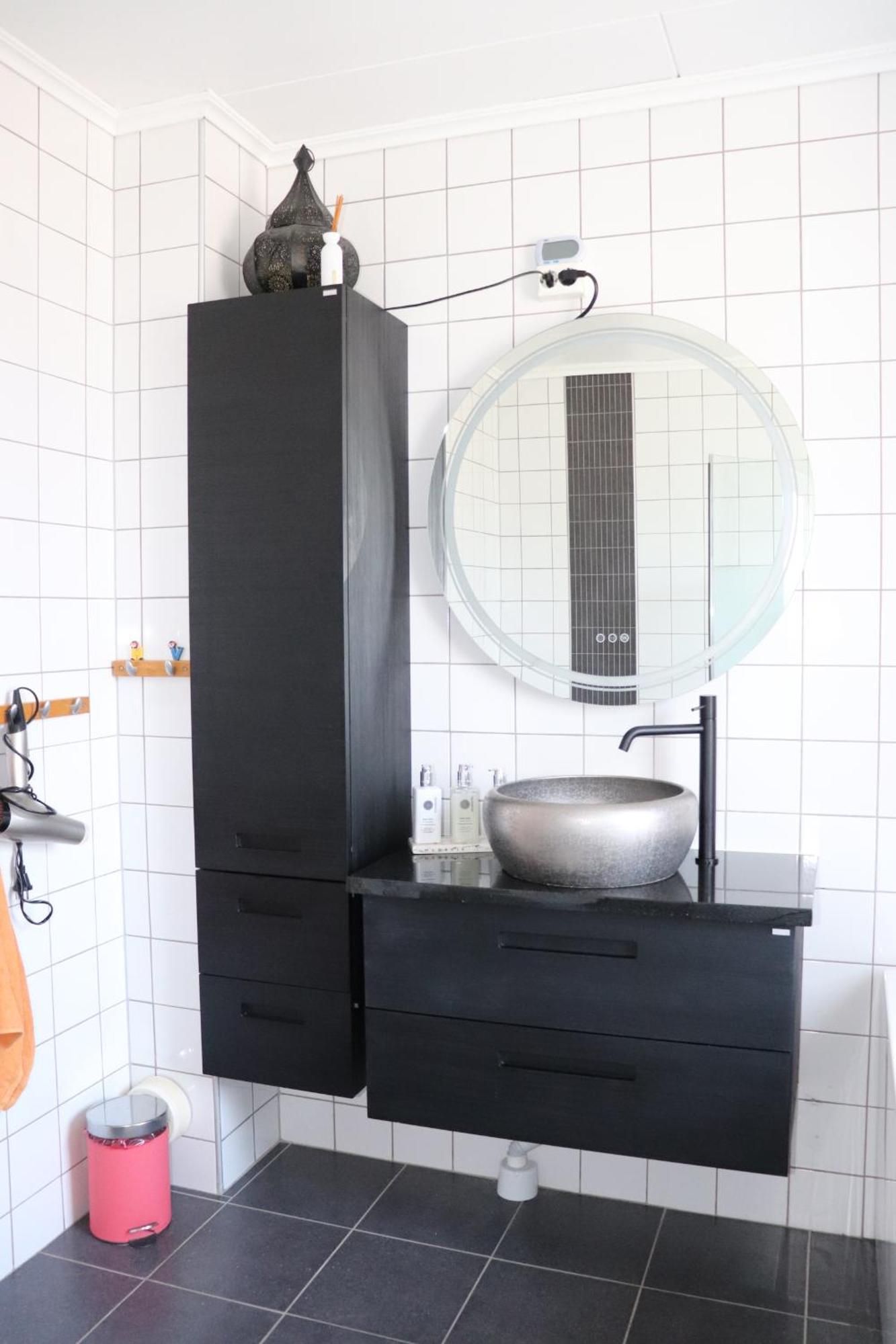 Lila Rummet - Rum Naera Bad Och Centrum, 1 Tr Upp - Saengklaeder & Handdukar Ingar Farjestaden Exterior photo